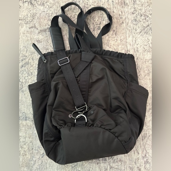 Lululemon athletic drawstring black nylon bag - Picture 3 of 7